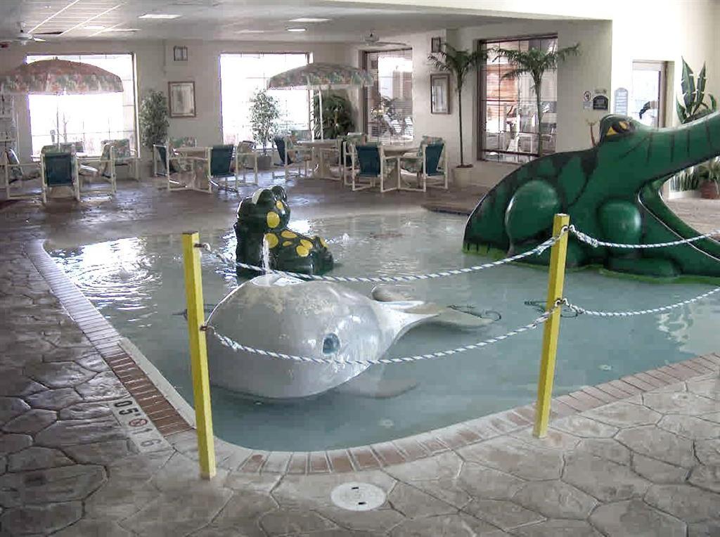 The Plaza Hotel & Suites Уинона Удобства фото